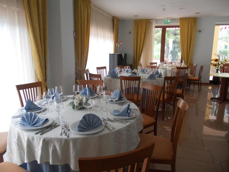 Real Asturias Hotel Acquappesa Luaran gambar