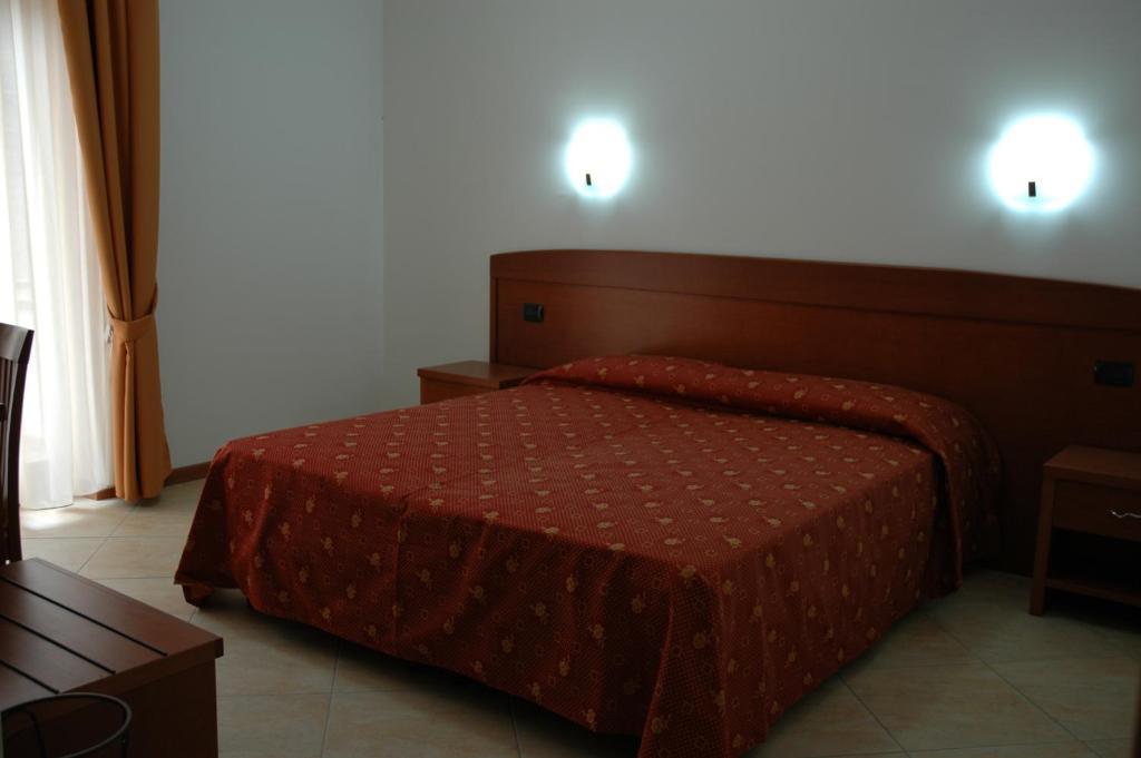Real Asturias Hotel Acquappesa Bilik gambar